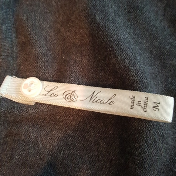 LEO..NIce heavyweight TURTLENECK sweater - Picture 3 of 7